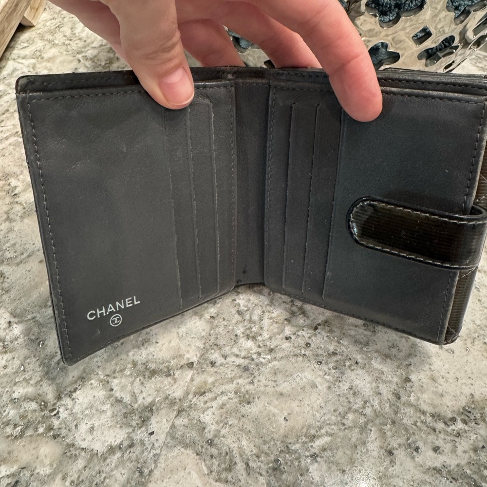 Authentic Chanel Wallet - Picture 4 of 5